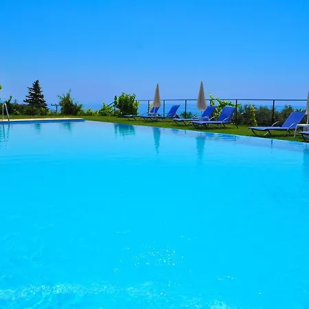 Perfect For A Family Escape - Πέλεκας