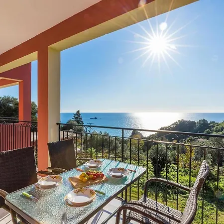 Διαμέρισμα Perfect For A Family Escape - *